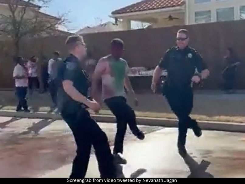Police officers dance to Naatu Naatu