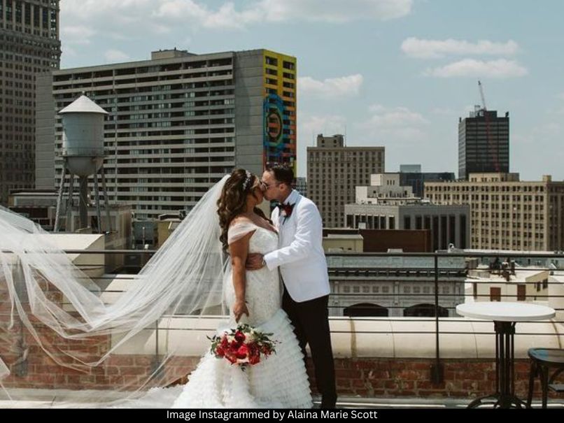 Alaina Scott marriage pics 