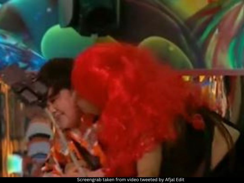 Abdu Rozik and Manisha Rani 