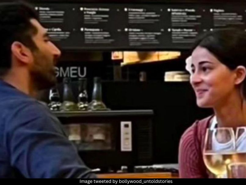 Ananya Panday Aditya Roy Kapur 