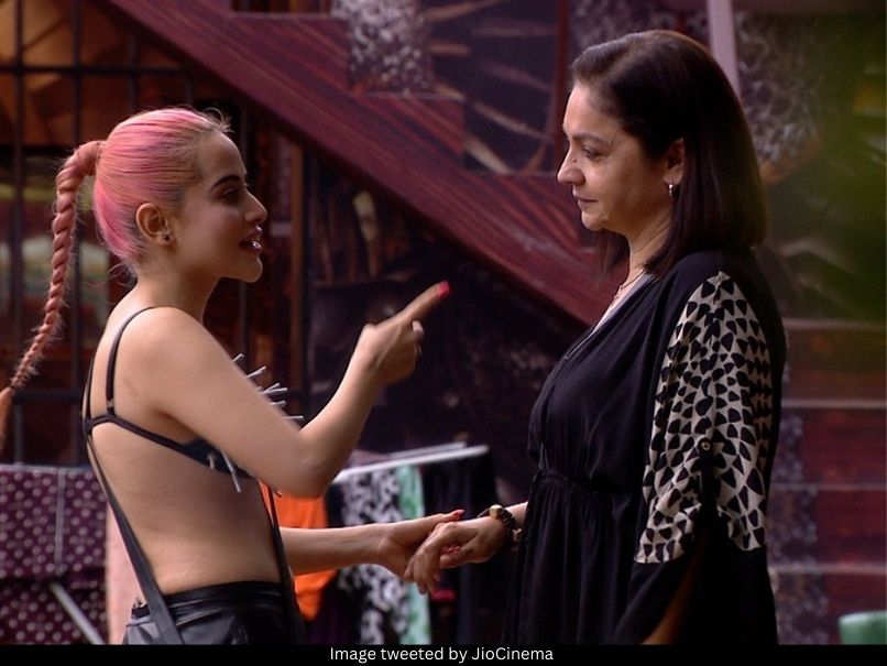 Uorfi Javed Pooja Bhatt 