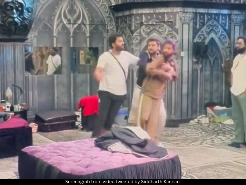 Anurag Dobhal and Arun Mash