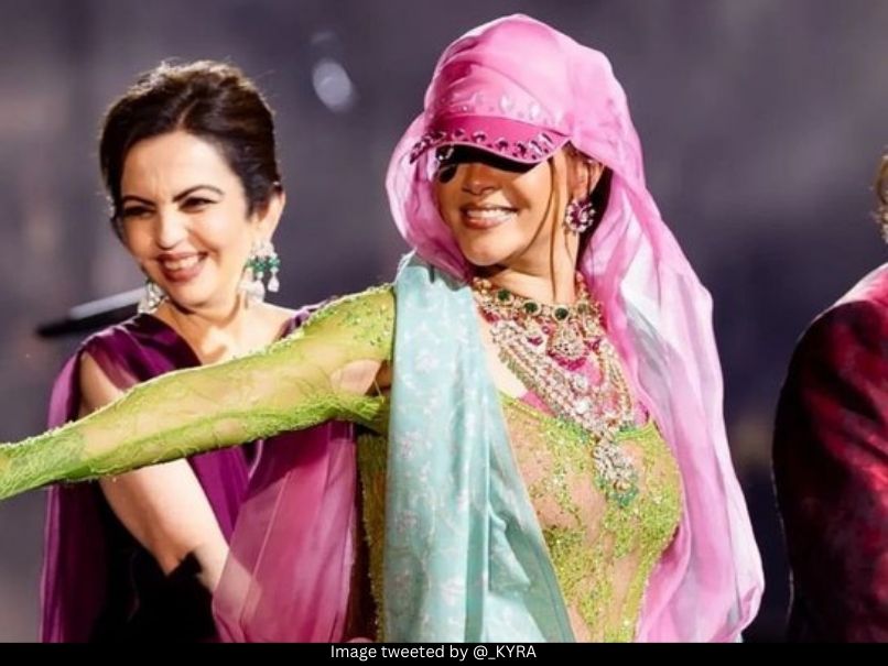 Rihanna performance in India 