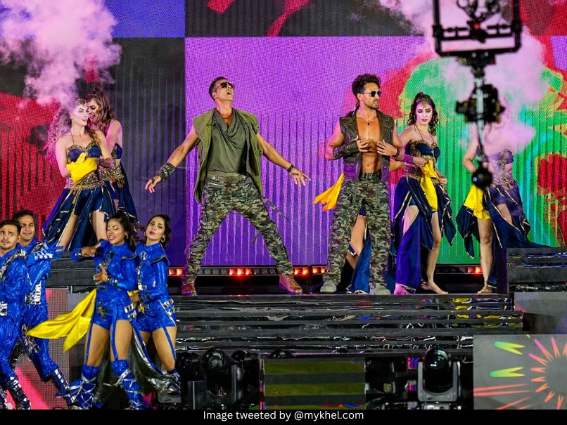 Akshay Kumar and Tiger Shroff 