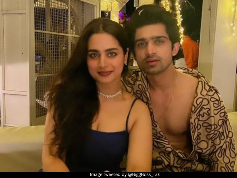 Ayesha Khan and Abhishek Kumar 