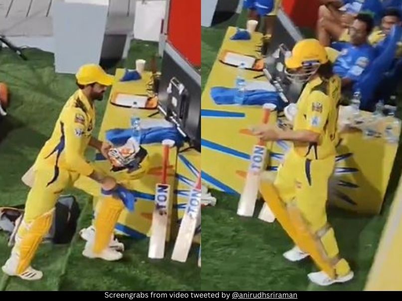 Ravindra Jadeja and MS Dhoni 