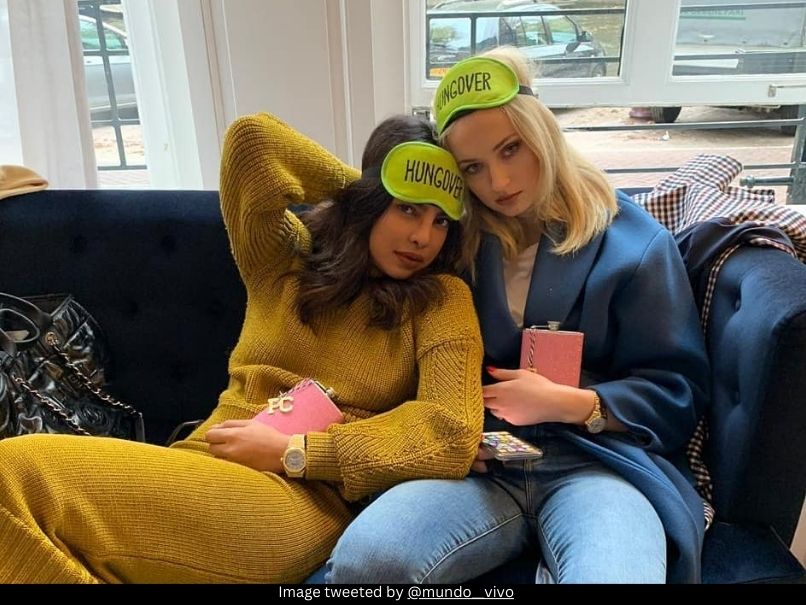 Sophie Turner and Priyanka Chopra 