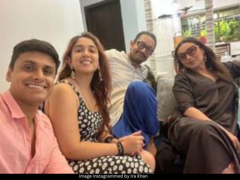 Nupur Shikhare, Ira Khan, Aamir Khan and Rani Mukerji 