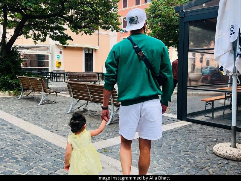 Ranbir Kapoor with Raha 