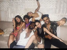 Urfi Javed with Splitsvilla 14 stars