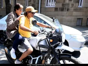 Amitabh Bachchan bike ride 