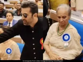 Ranbir Kapoor and Waheeda Rehman 