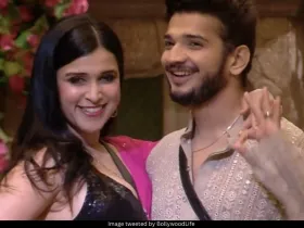 Mannara Chopra and Munawar Faruqui 