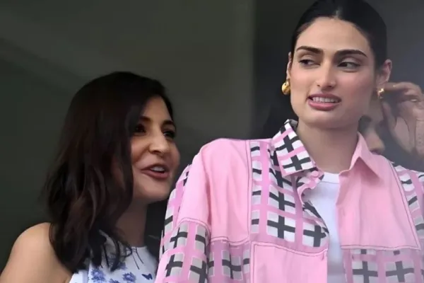 Anushka Sharma and Athiya Shetty 