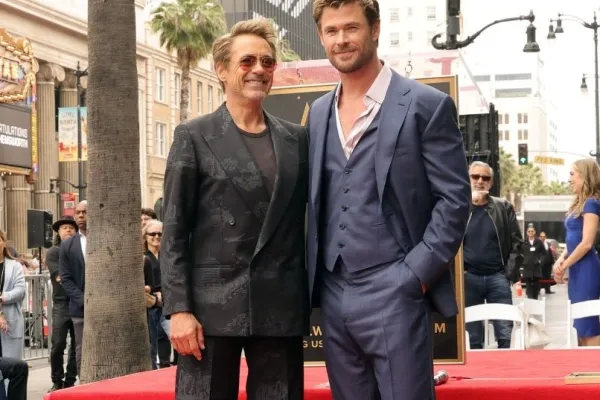 Robert Downey Jr and Chris Hemsworth 