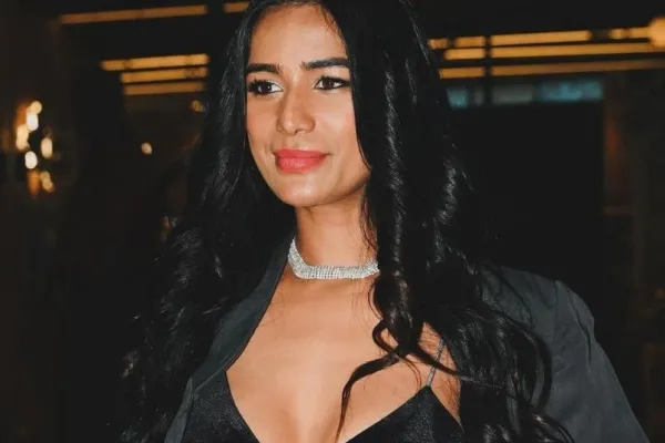 Poonam Pandey 