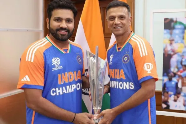 Rohit Sharma and Rahul Dravid 