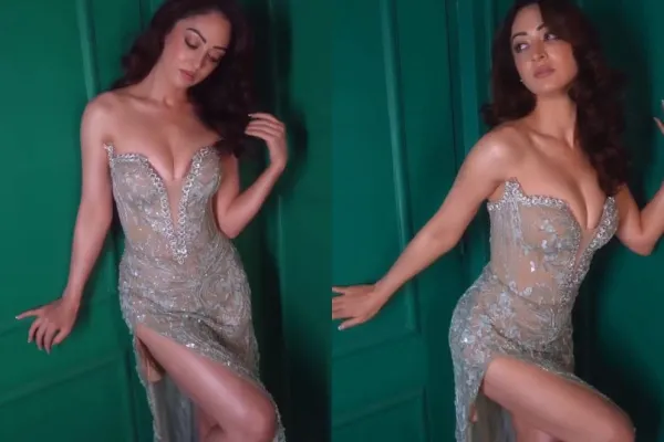  Sandeepa Dhar 